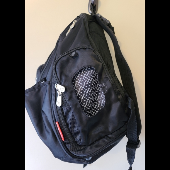 Fisher-Price Diaper Bag Black - Picture 9 of 15